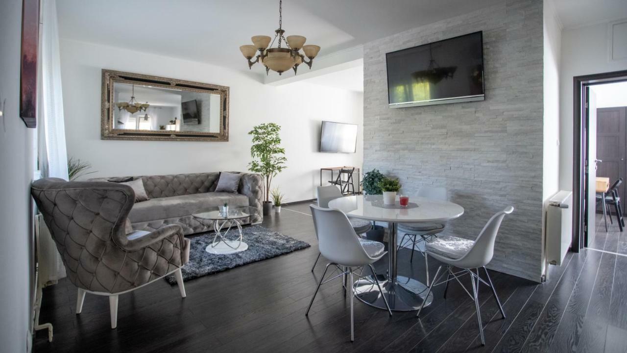 Diamond Palace Varaždin Extérieur photo