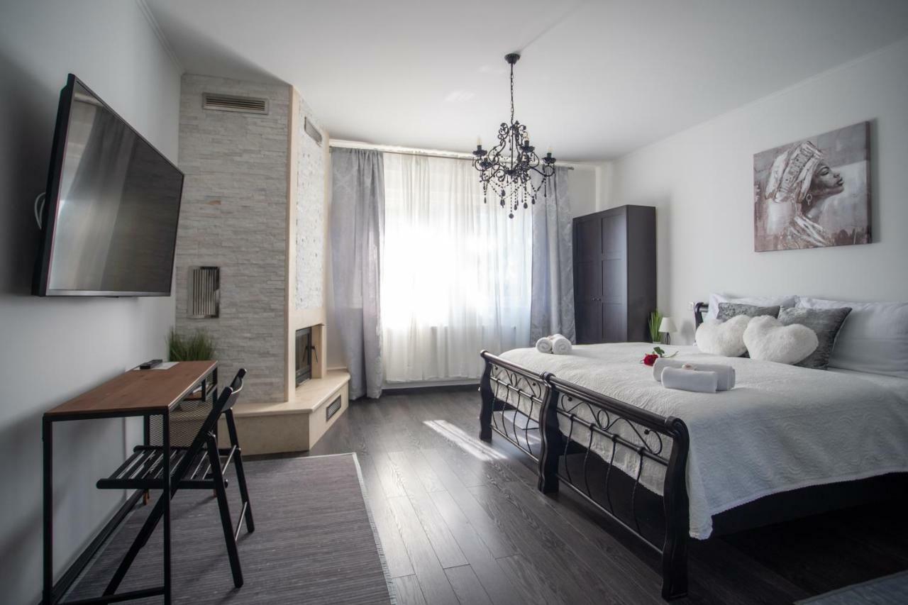 Diamond Palace Varaždin Extérieur photo